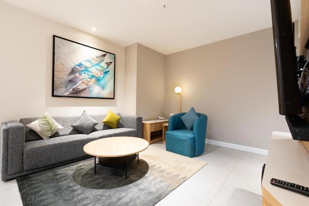 Lusso Suites - D1Mension & Zenity Residence, Sg'S Heart ホーチミン市 エクステリア 写真