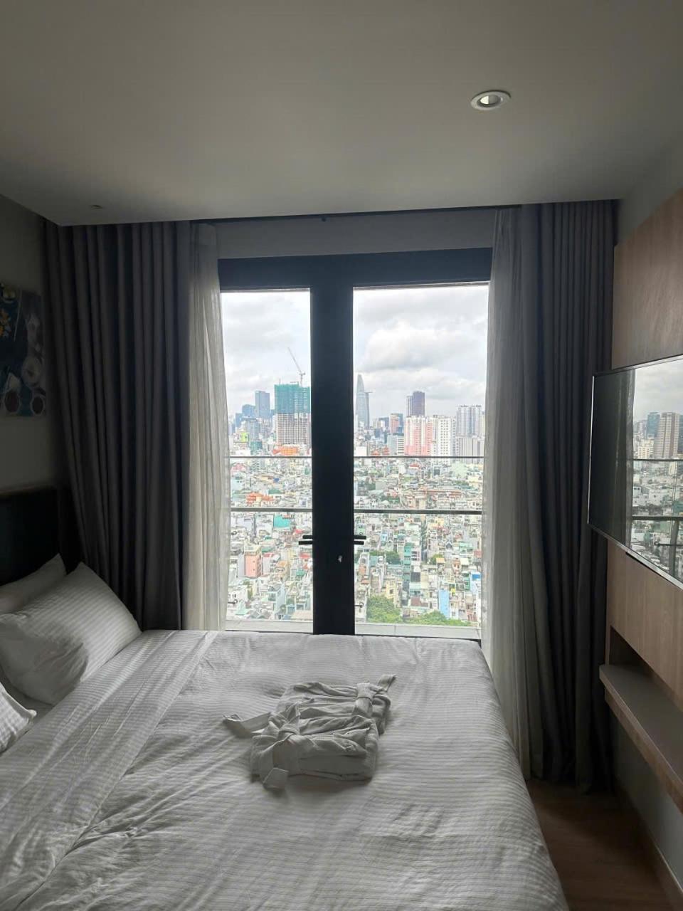 Lusso Suites - D1Mension & Zenity Residence, Sg'S Heart ホーチミン市 エクステリア 写真